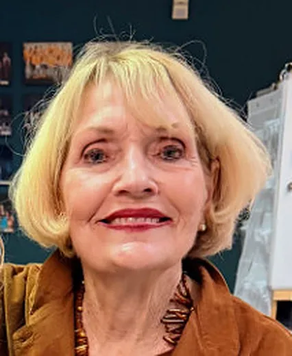 Portrait of Karen Iezzi